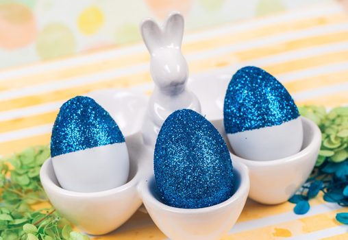 Návod na výrobu velikonočních vajíček s glittery