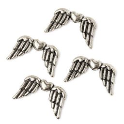 Andělská křídla 18x11x2 mm stříbrná č. 15