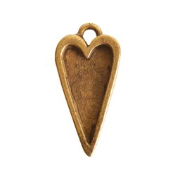 Nunn Design přívěsek s lůžkem srdce 20x10 mm pozlacený