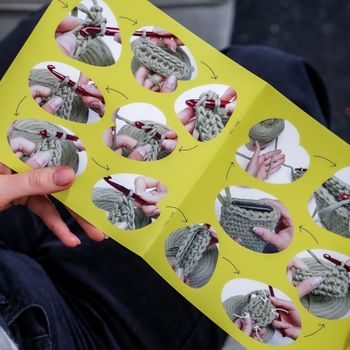 Manumi creative crochet mobile phone bag kit