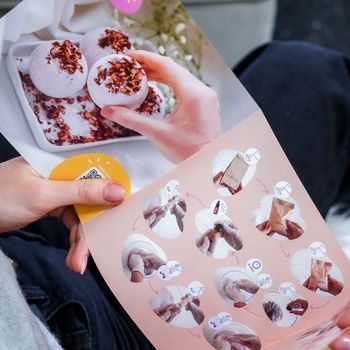 Manumi creative kit Bath bombs