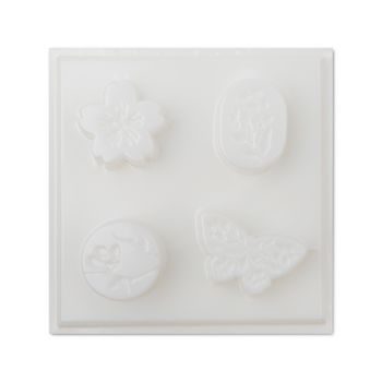 Silicone mould in the shape of a luxurious cube