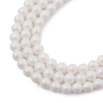 České stláčané korálky Manumi 6 mm pearl white