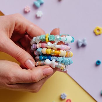 Manumi kreativní sada na výrobu náramků z korálků pro děti