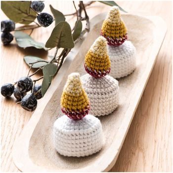 Ricorumi Spray Crochet Yarn shade 010 grey