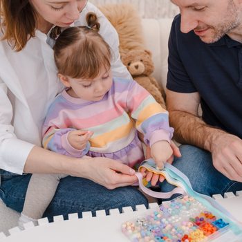 Manumi kreativní sada na výrobu náramků z korálků pro děti