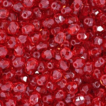 Manumi české broušené korálky 4mm Siam Ruby