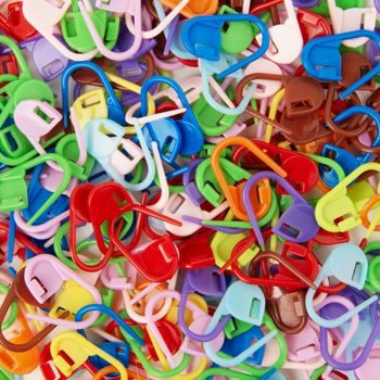 Plastic row markers