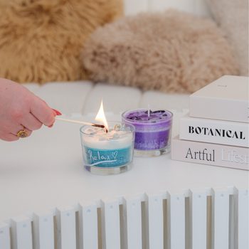 Manumi kreativní sada na výrobu přívěsků z křišťálové pryskyřice s motivy písmenek a číslic