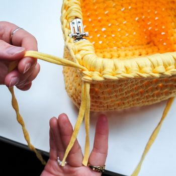 Manumi creative crochet mobile phone bag kit