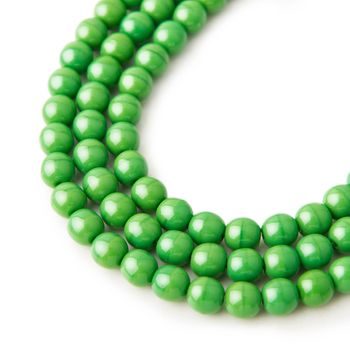 Manumi české sklenené stláčané guľôčky Pea Green Opaque 6mm č.19
