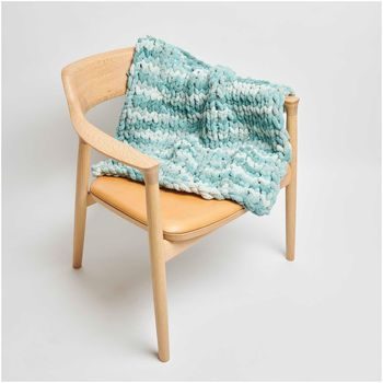 Rico design crochet yarn Chenillove Super Big Print shade 001 cream