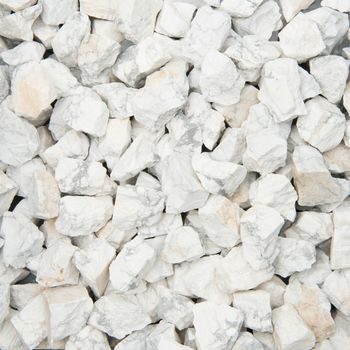 Raw mineral White Howlit 25-60mm 2-3pcs