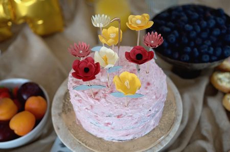 Návod na výrobu květinových zápichů na dort