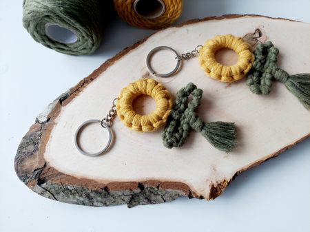 Návod na výrobu macramé kytičky - přívěsek