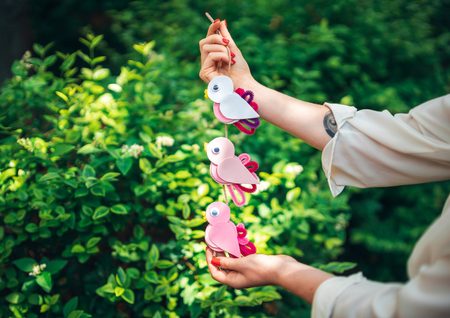 Návod na výrobu závěsu s ptáčky z Moosgummi