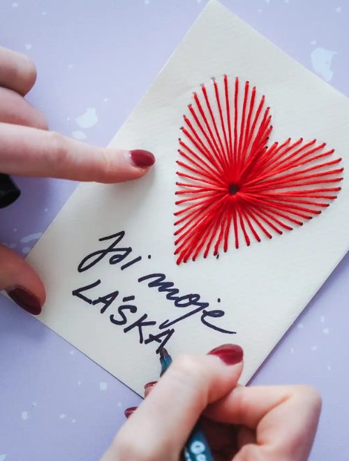 Jak vyrobit valentýnské přání: jednoduché DIY návody z papíru