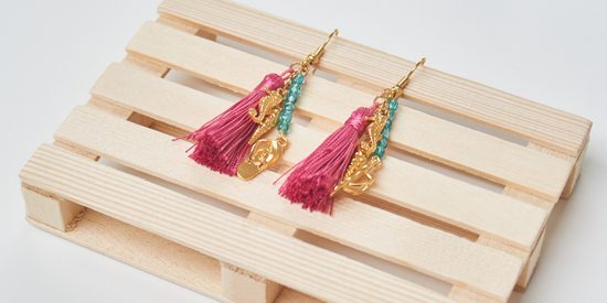 Návod na výrobu plážových náušnic s ohňovkami