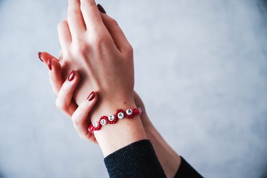 Náramek přátelství se jménem