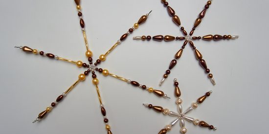 Návod na výrobu hnědého tria vánočních hvězd