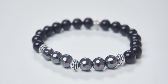 Návod na výrobu pánského náramku z broušených minerálů 1