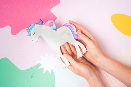 Návod na výrobu jednorožce ze samotvrdnoucí hmoty