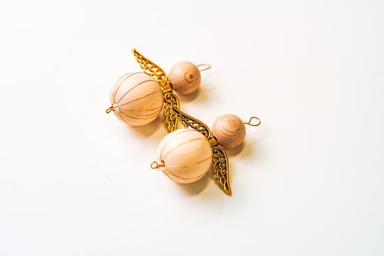 Návod na výrobu dřevěného andělíčka