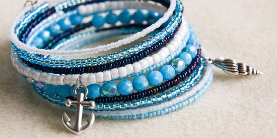 Návod na výrobu náramku na paměťovém drátu s TierraCast přívěsky