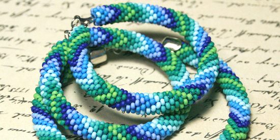 Návod na výrobu sady šperků z háčkovaných dutinek