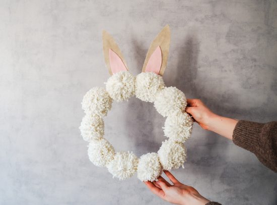 Návod na výrobu velikonočního věnce ve tvaru zajíčka