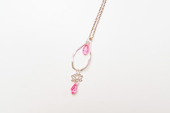 Růžový náhrdelník Amoracast