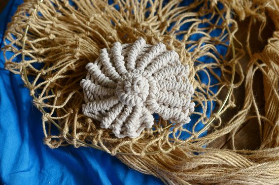 Návod na výrobu vzpomínek na léto: macramé mušle