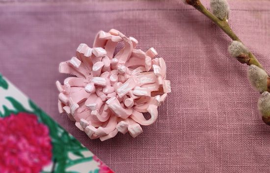 Návod na výrobu brože chryzantémy