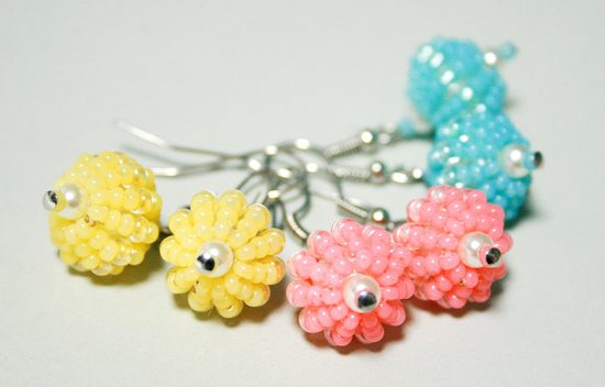 Návod na výrobu růžových sladkých náušnic