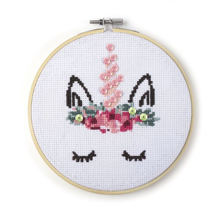 Embroidery kit decoration with a unicorn motif