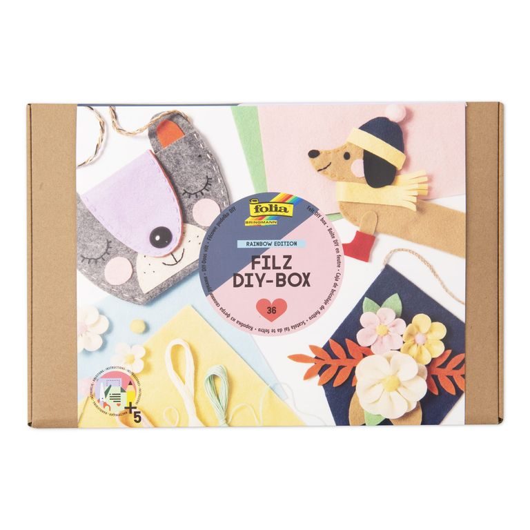 Creative crafting set with felt