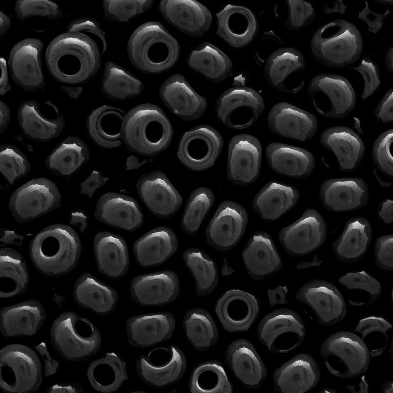 PRECIOSA seed beads 5/0 opaque (23980) No.130