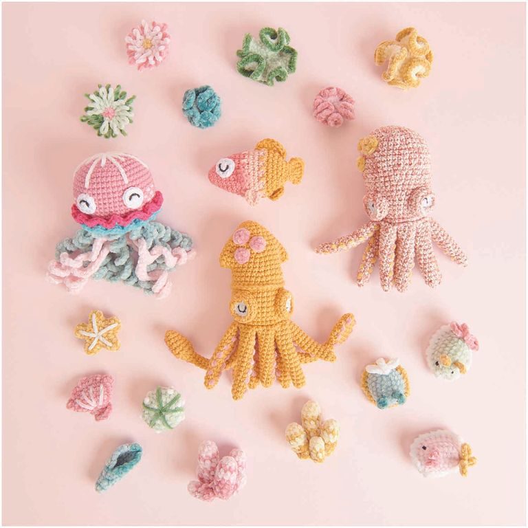 Háčkovacia priadza Ricorumi Spray odtieň 003 červená