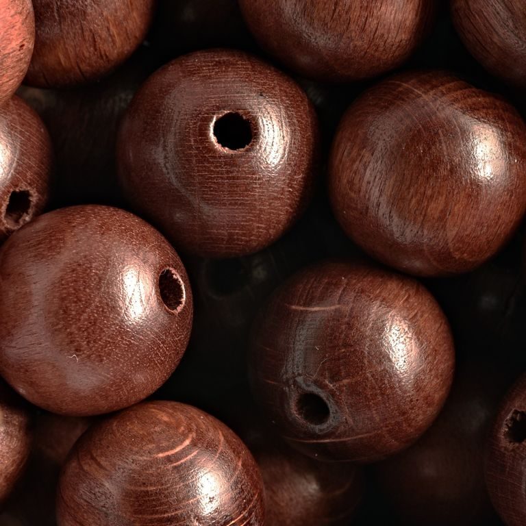 Czech wooden beads round 18mm mahogany No.38