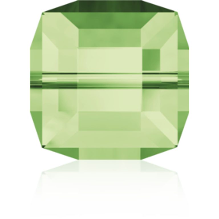 SWAROVSKI 5601 8 mm Peridot