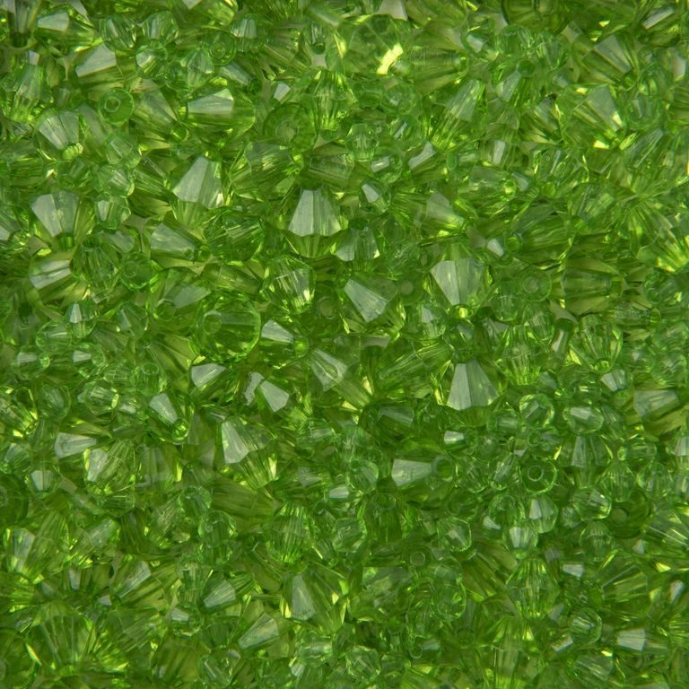 Mărgele acrilice fațetate 4-8mm verde deschis