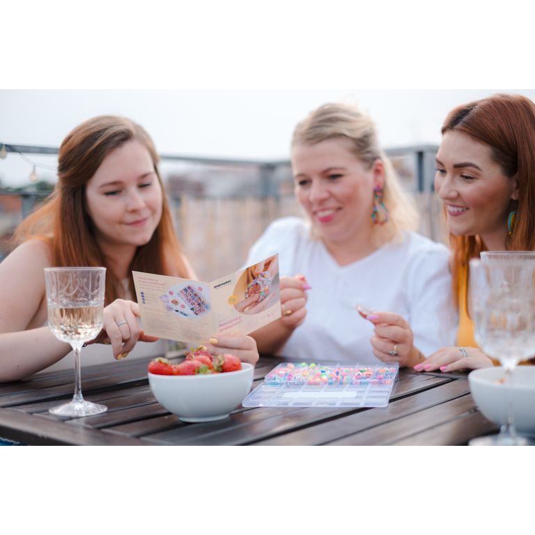 Manumi creative kit Friendship bracelets