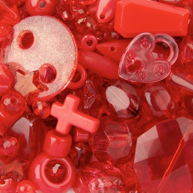 Mix of plastic beads red