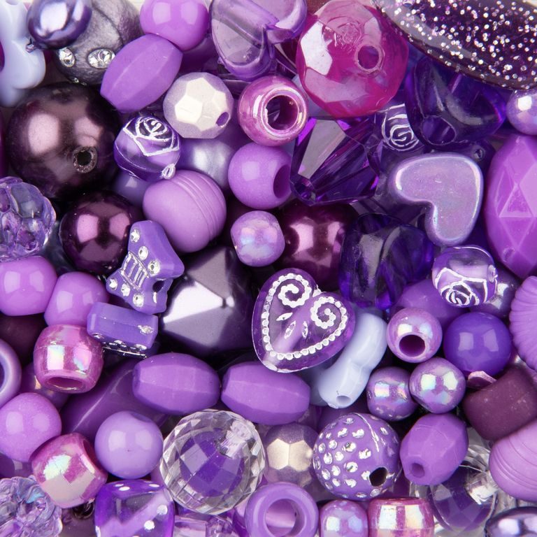 Mix of plastic beads purple