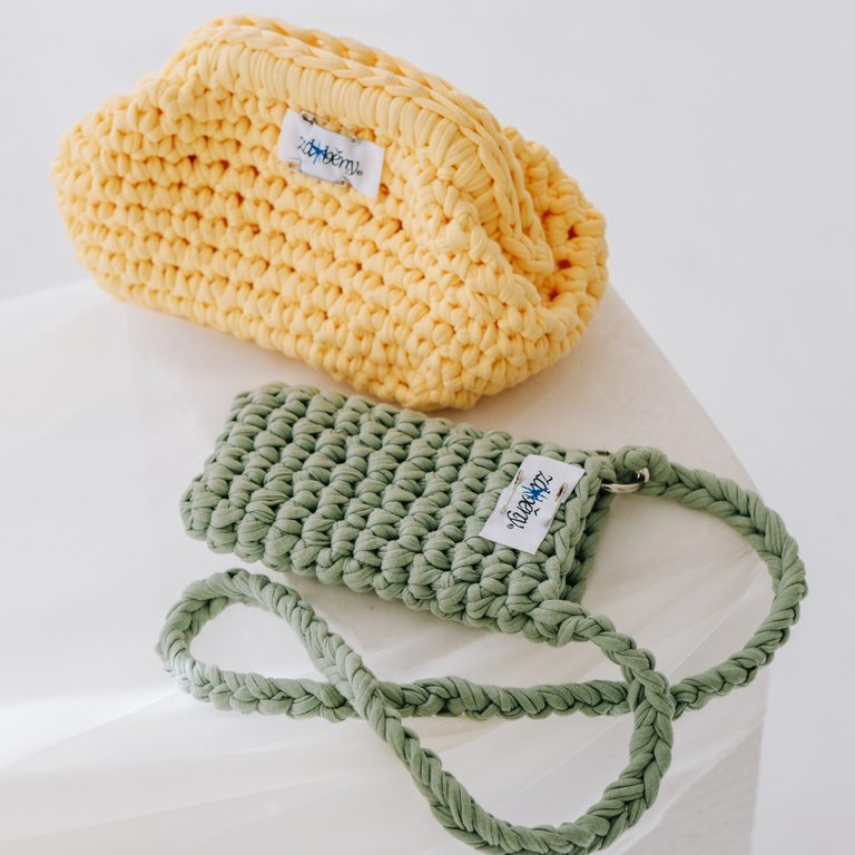 Manumi creative crochet cosmetic bag kit