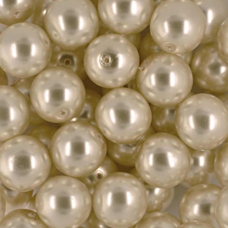 Glass pearls 14mm cream