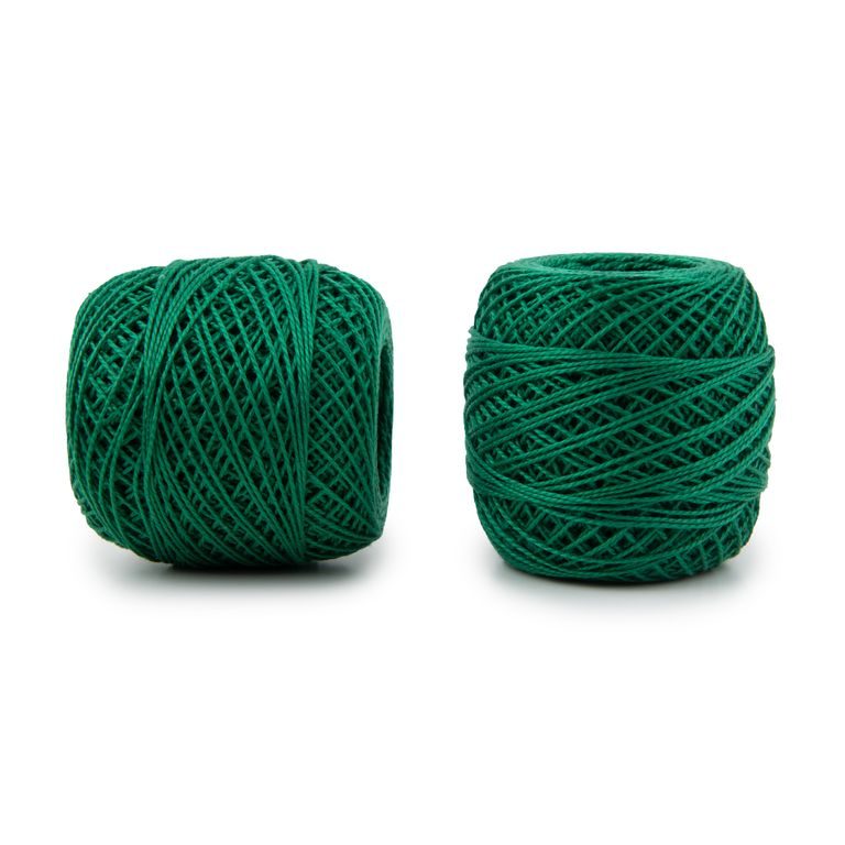 Crochet and embroidery thread Perlovka 85m grass green