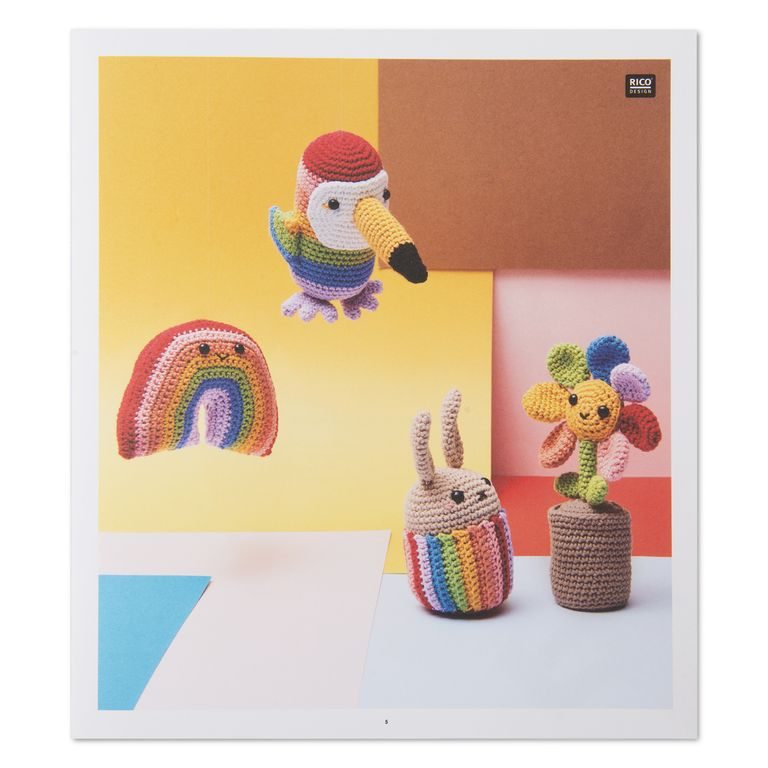 Crochet pattern book Ricorumi Rainbow Games English version