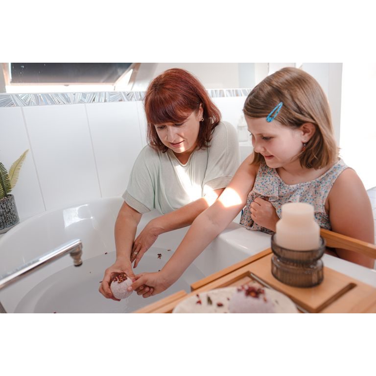 Manumi creative kit Bath bombs