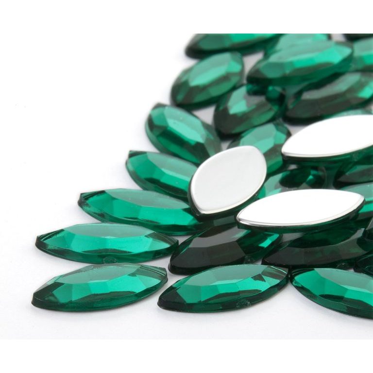 Acrylic glue-on stones navette 7x15mm green